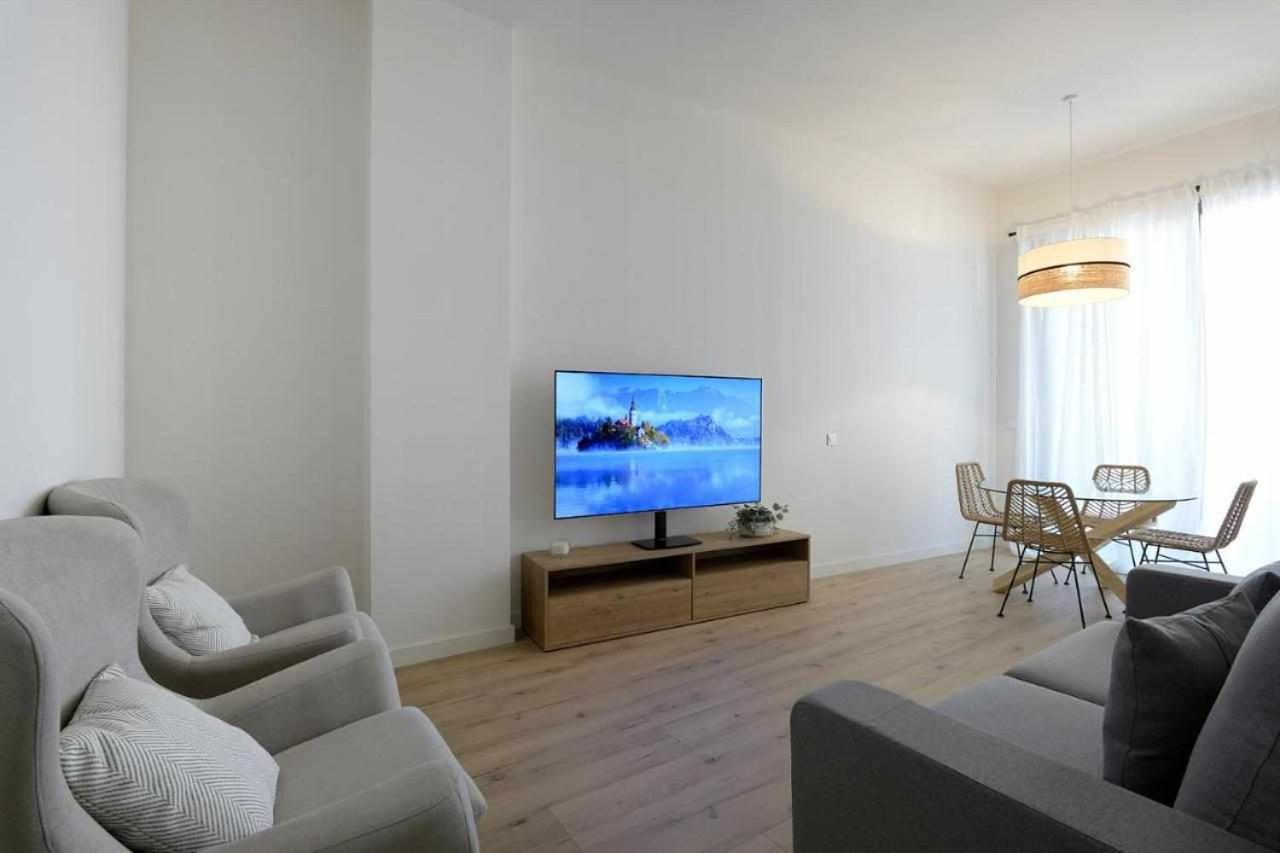 Mike House Alojate En El Corazon De Zaragoza Apartment Exterior photo